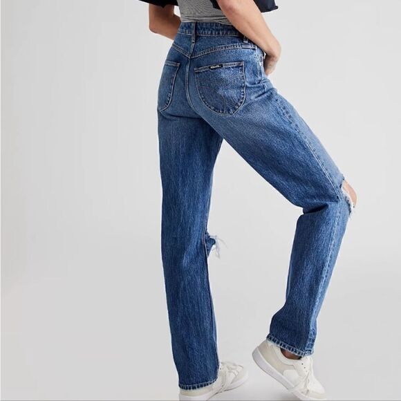 Rollas Classic Straight Distressed Jeans sz 24 - Picture 2 of 9